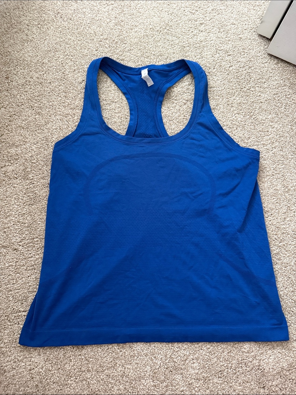 Lululemon size 10 swiftly tech Women’s Racerback Tank Top poolside Blue